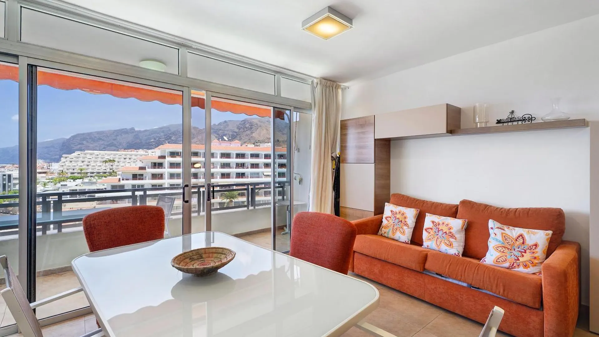 Beautiful Arenas Negras By Paramount Holidays Apartment Puerto de Santiago  Spain